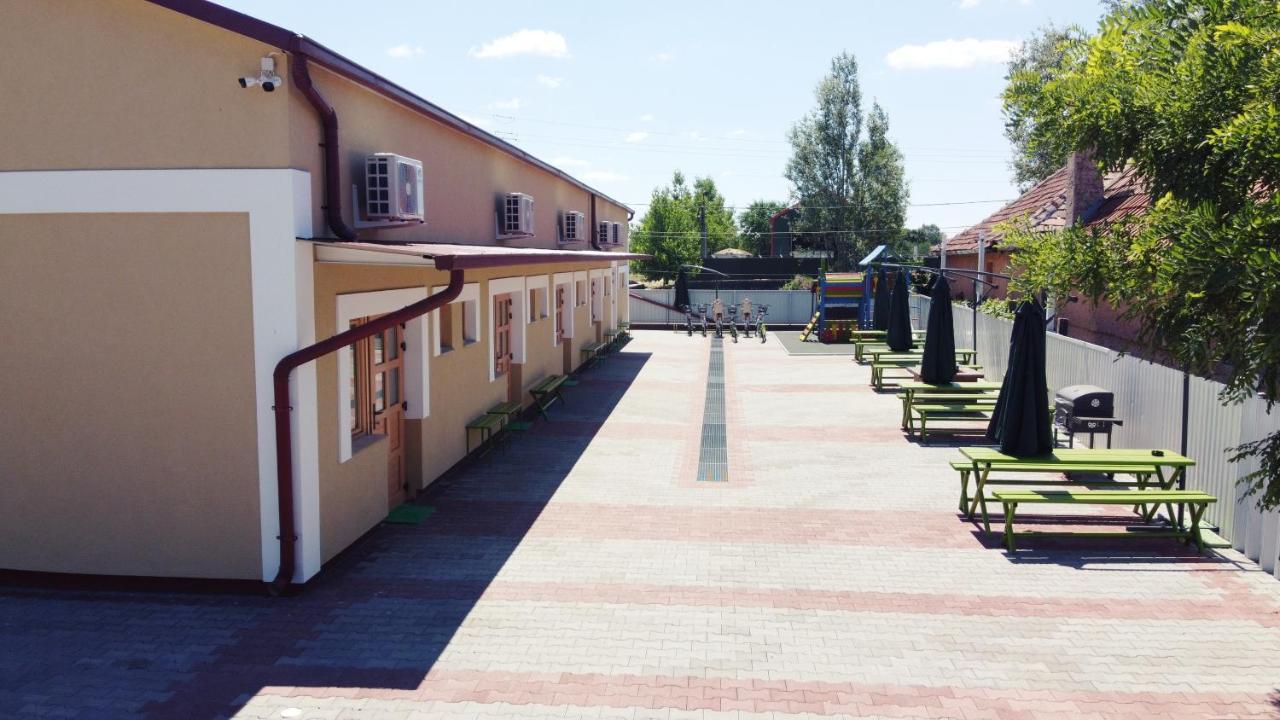 Gyepszel Panzio Tokaj Acomodação com café da manhã Exterior foto